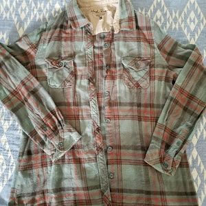 Women's flannel button up shirt